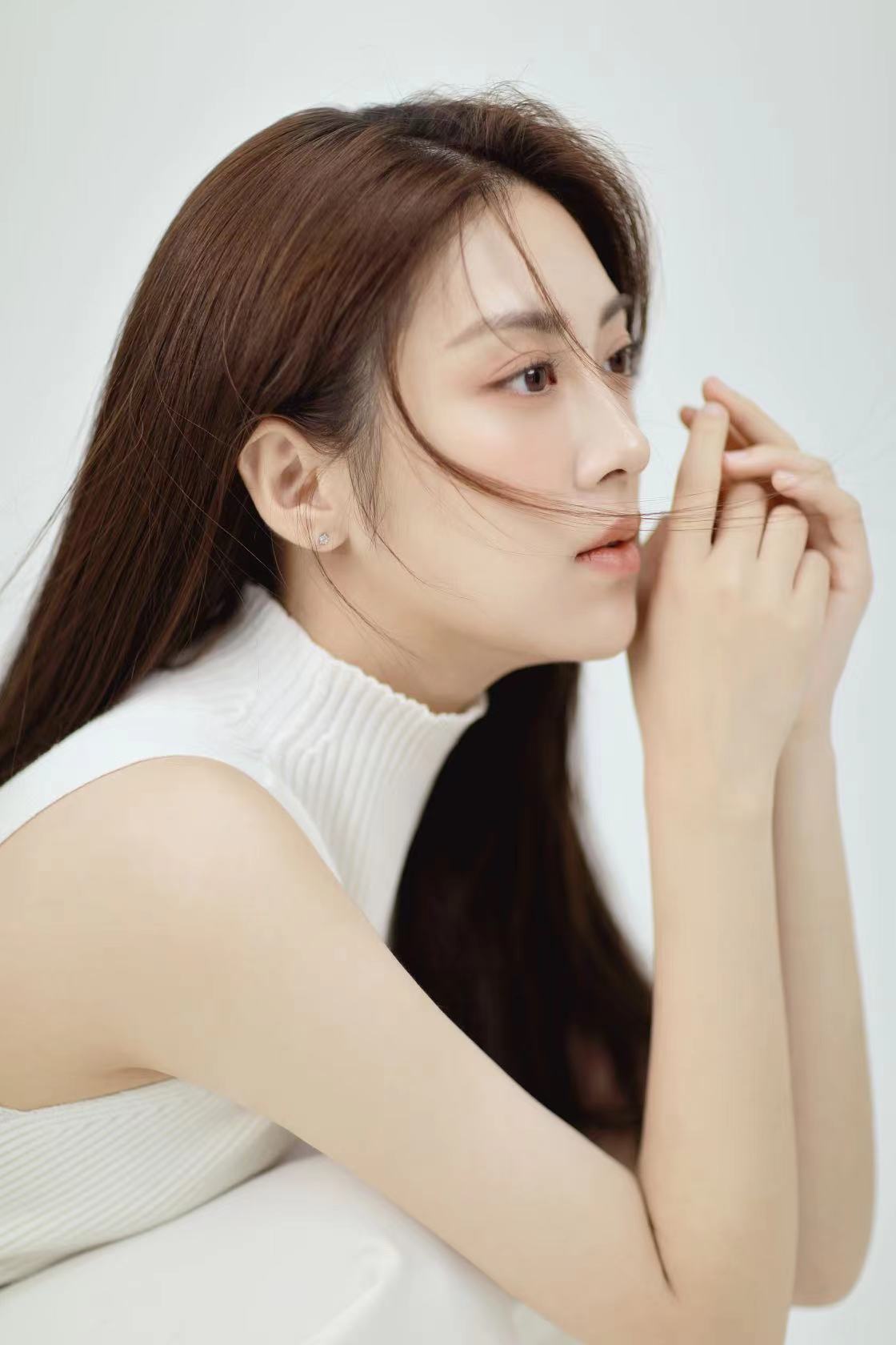 class="ref" data-ctrid="suigt4kbkcfu">白冰可,2001年2月22日出生于