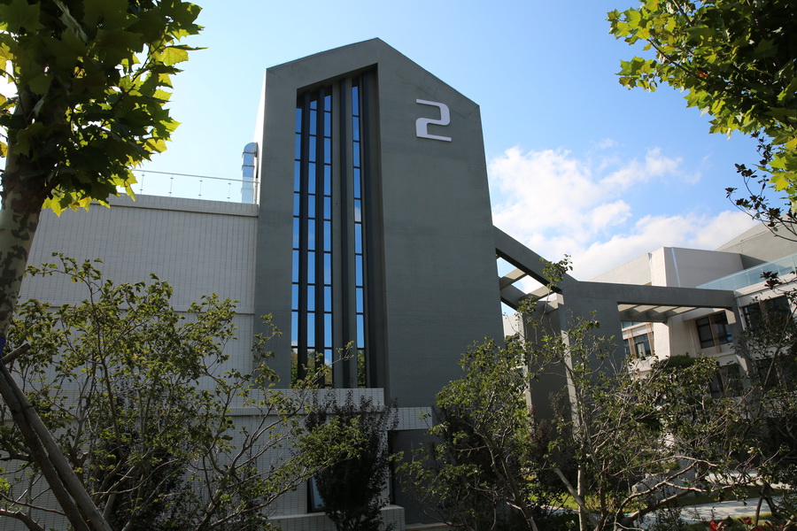  p>山东省青岛第六中学隶属 a href="#" data-lemmaid="10549999">