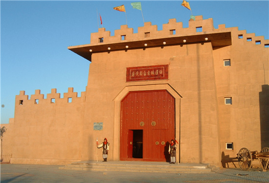  p>轮台县博物馆建筑面积近2200平方米,现有文物70多件,民俗类展品200