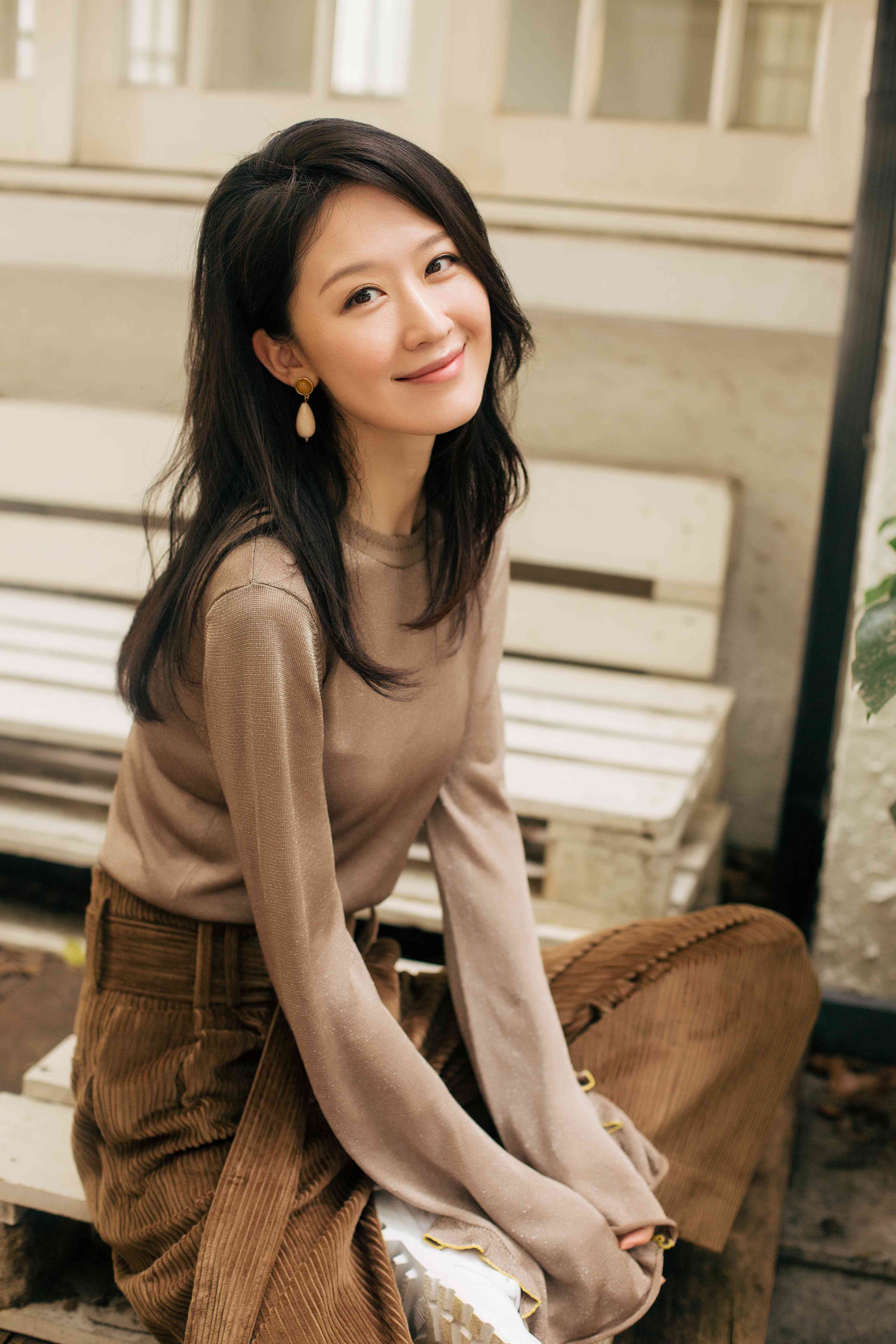  p>张雯,1985年9月12日出生于上海市,中国内地女演员,毕业于 a target