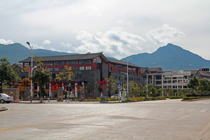  p>玉龙纳西族自治县,隶属 a target="_blank" href="/item/云南省