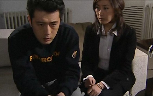  p>《怪罪》是2008年上映的悬疑类电视剧,由高进军执导,有中国版《 a