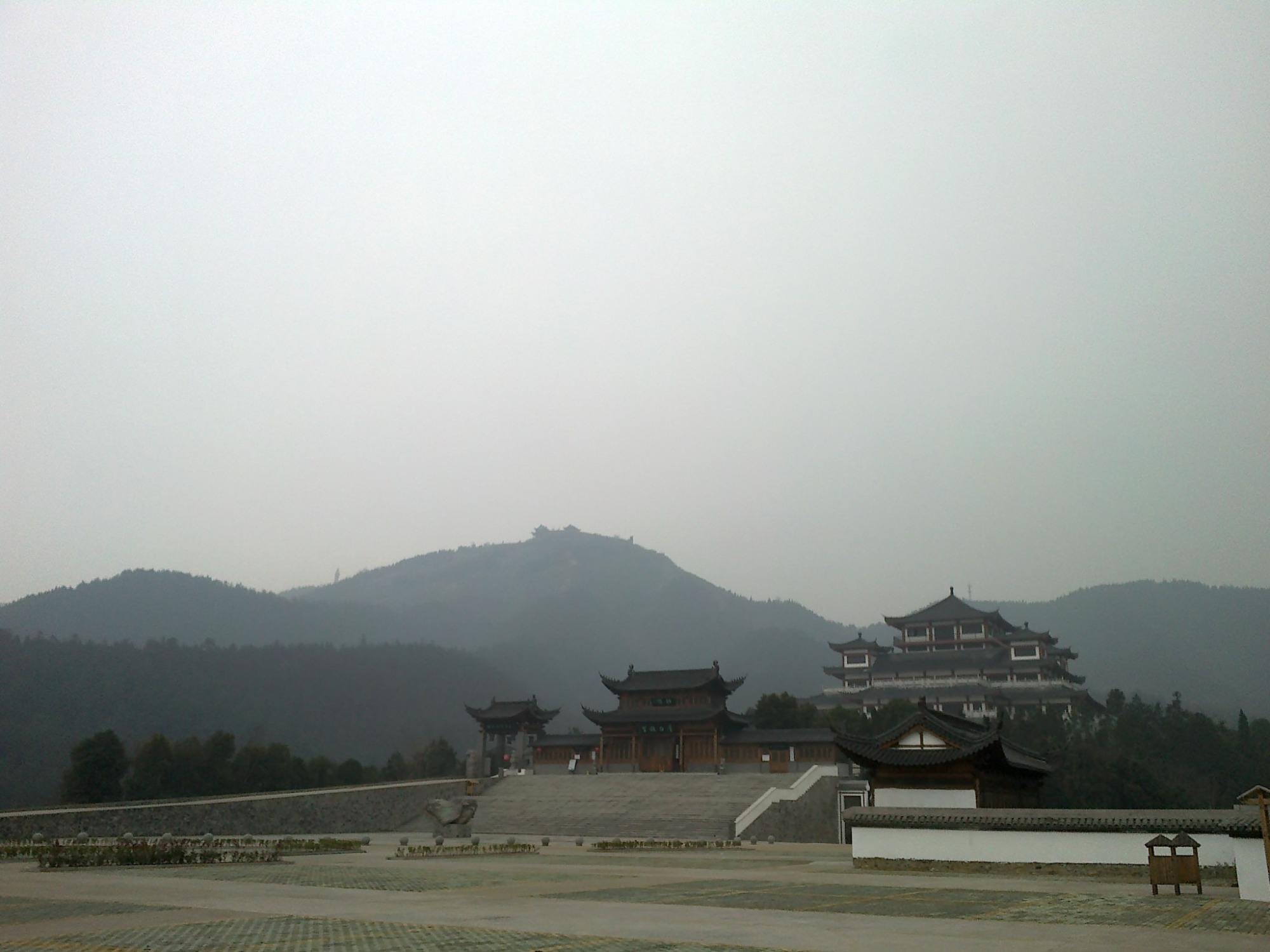 安陆白兆山