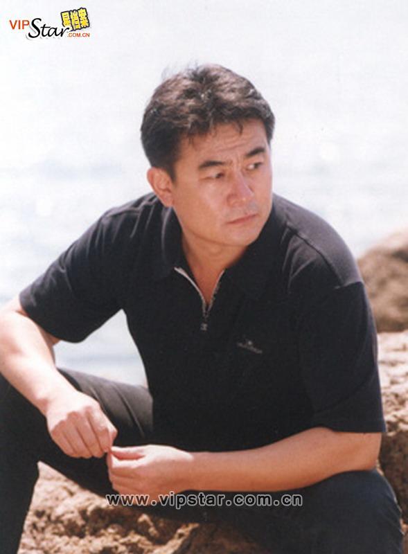  p>李洪涛,1964年7月23日出生于山东省青岛市,中国影视演员, a target