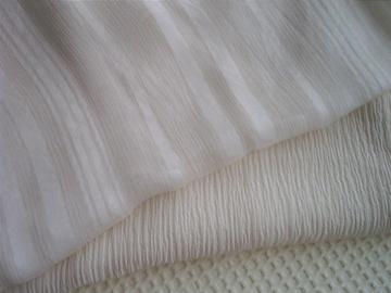  p data-id="gnao82fkv1">以柞蚕丝为原料织成的织物叫柞丝绸.