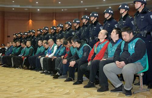 现阶段,中国的黑社会性质组织已经呈现出组织体系日益严密,活动范围