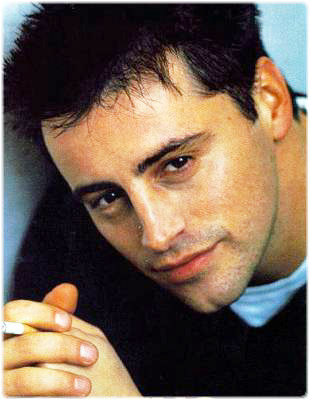  p>《乔伊》(英文: i>joey /i>)是一套由美国全国广播公司出品的电视