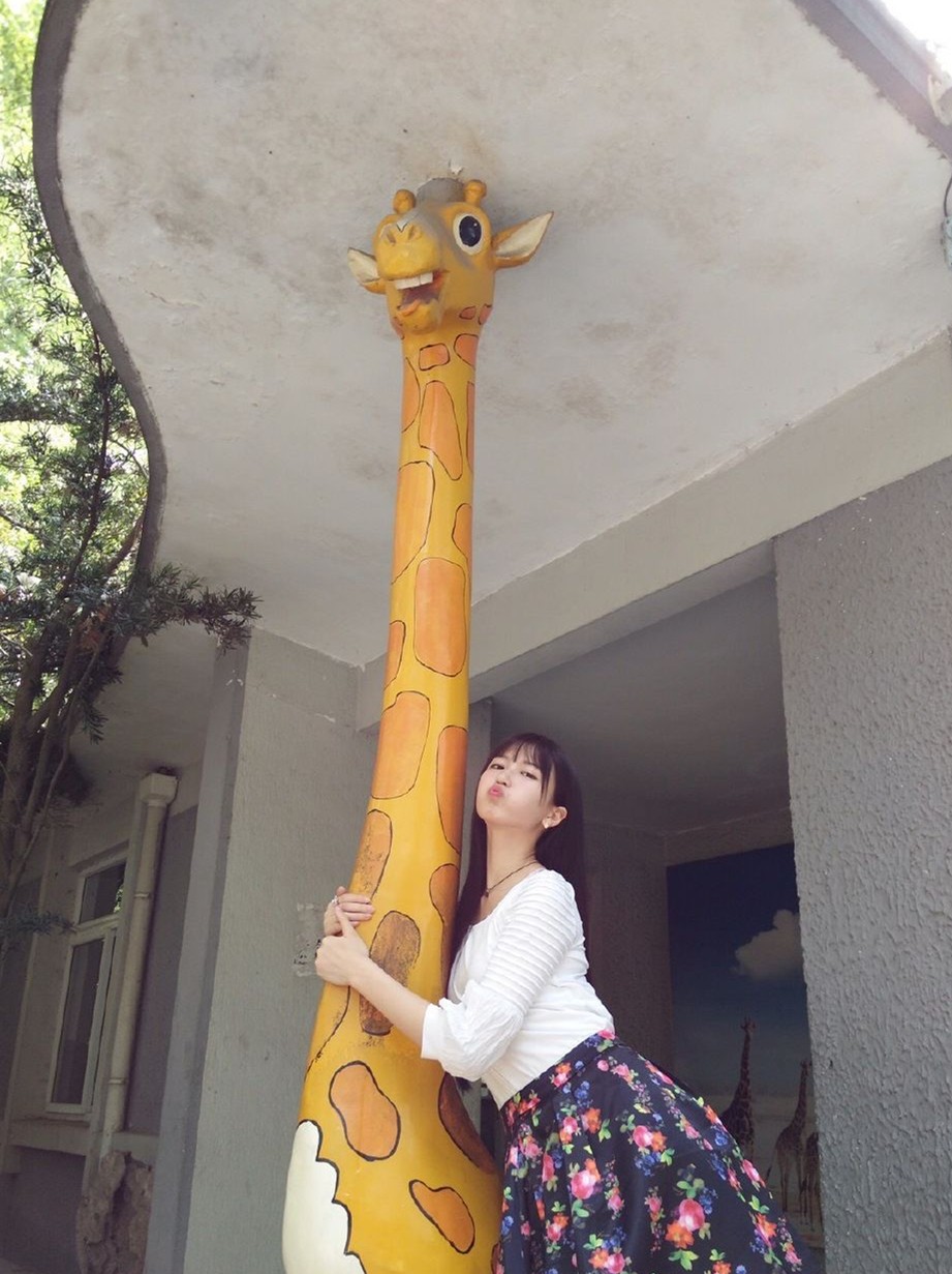  p data-id="gnsutfdsq3">吴哲晗,1995年8月26日出生于浙江省 a