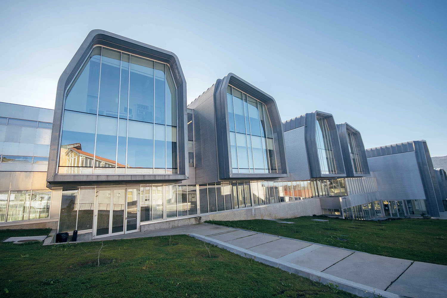  p>维戈大学(西班牙语 universidad de vigo, a href="#" data-lemma