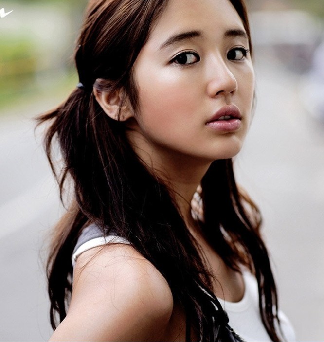  p>尹恩惠,1984年10月3日出生于韩国首尔特别市,影视女演员,歌手.