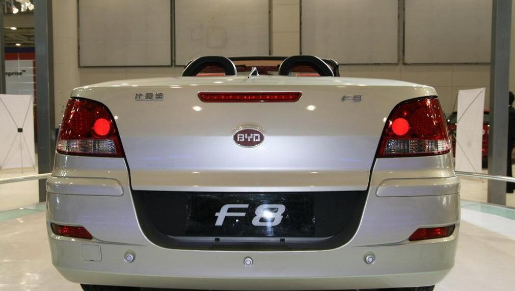 比亚迪f8汽车
