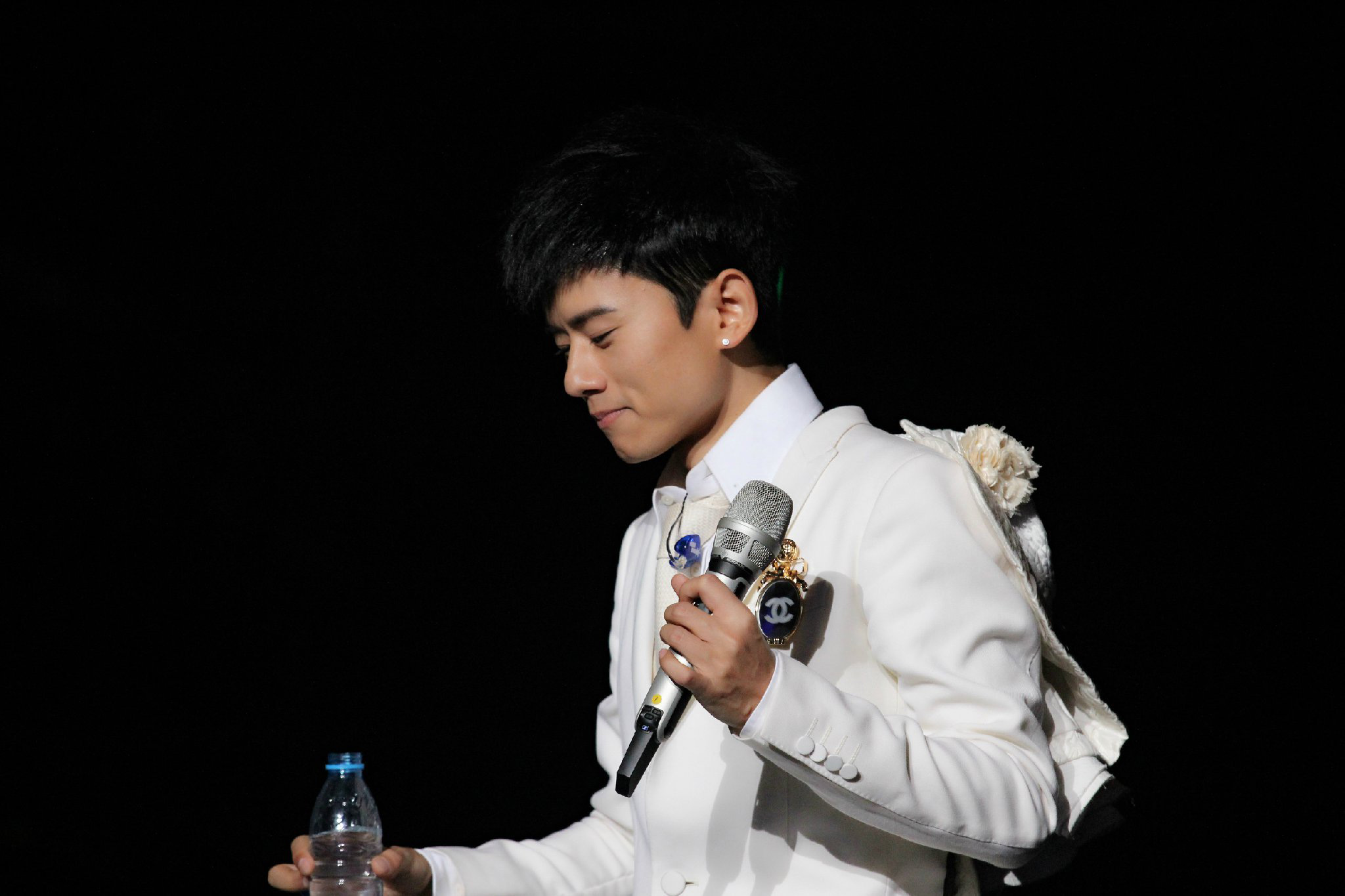 (jason zhang),1982年12月20日出生于四川省成都市,中国流行男歌手