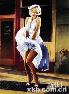  p>飘飘裙指的是那种被风吹起时容易飘起的裙子,因为造成的效果迷人