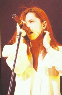 HYDE（日本男歌手、摇滚乐队彩虹乐队主唱）_百度百科