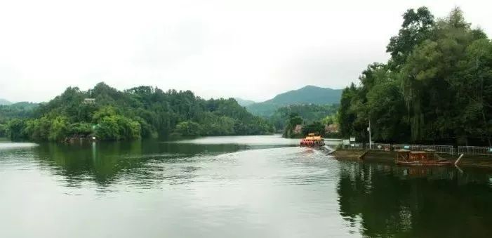  p data-id="gnx3019kma">大深南海位于四川省南充市蓬安县国道318线