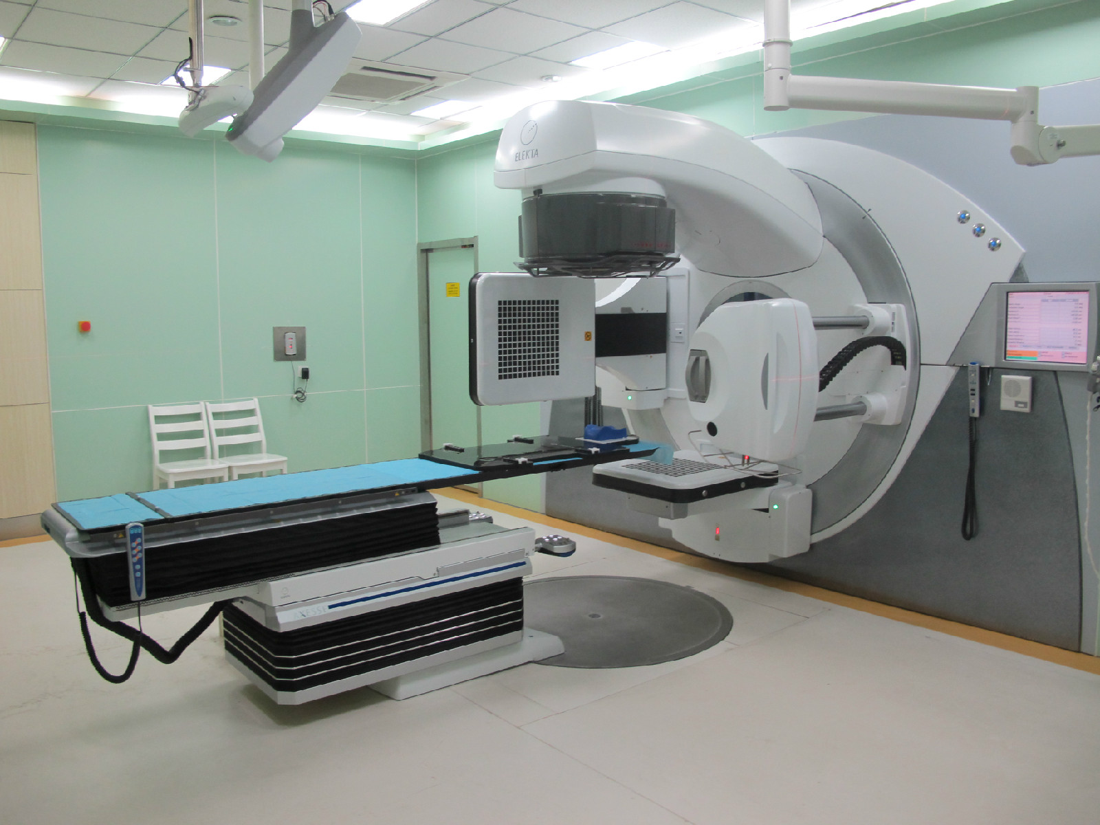 包含中國醫學科學院腫瘤醫院、東城區代掛號跑腿，24小時接聽您的電話的詞條