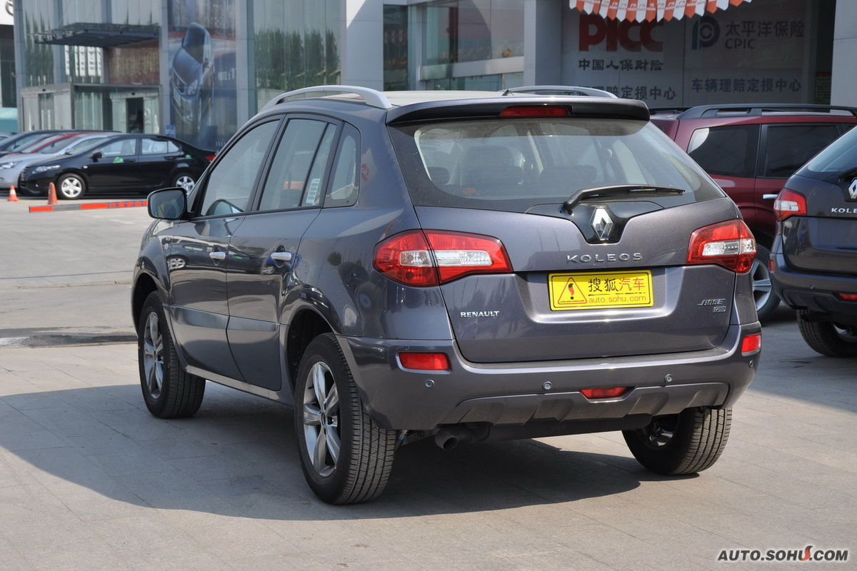 专业四驱suv平台,同时增加了雷诺汽车独特的设计风格和更多人性化设计