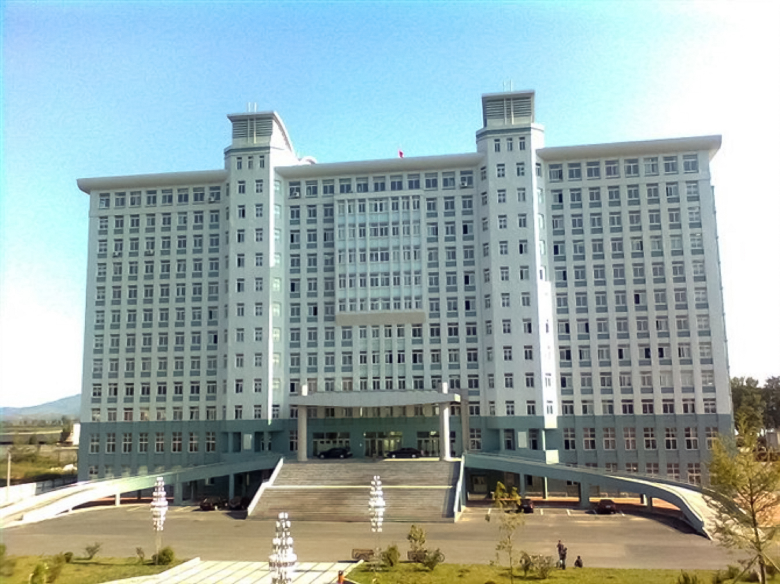 丹东师范高等专科学校