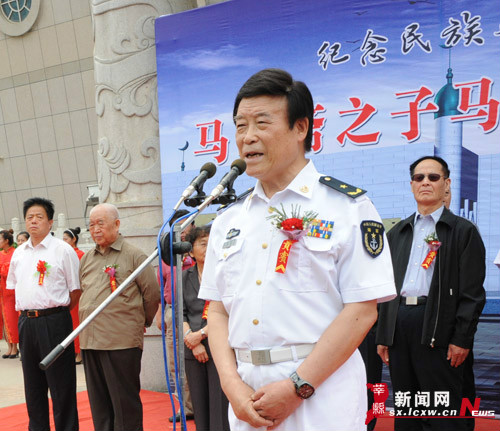 紫辛,1939年出生于河北 a target="_blank" href="/item/献县/367370"