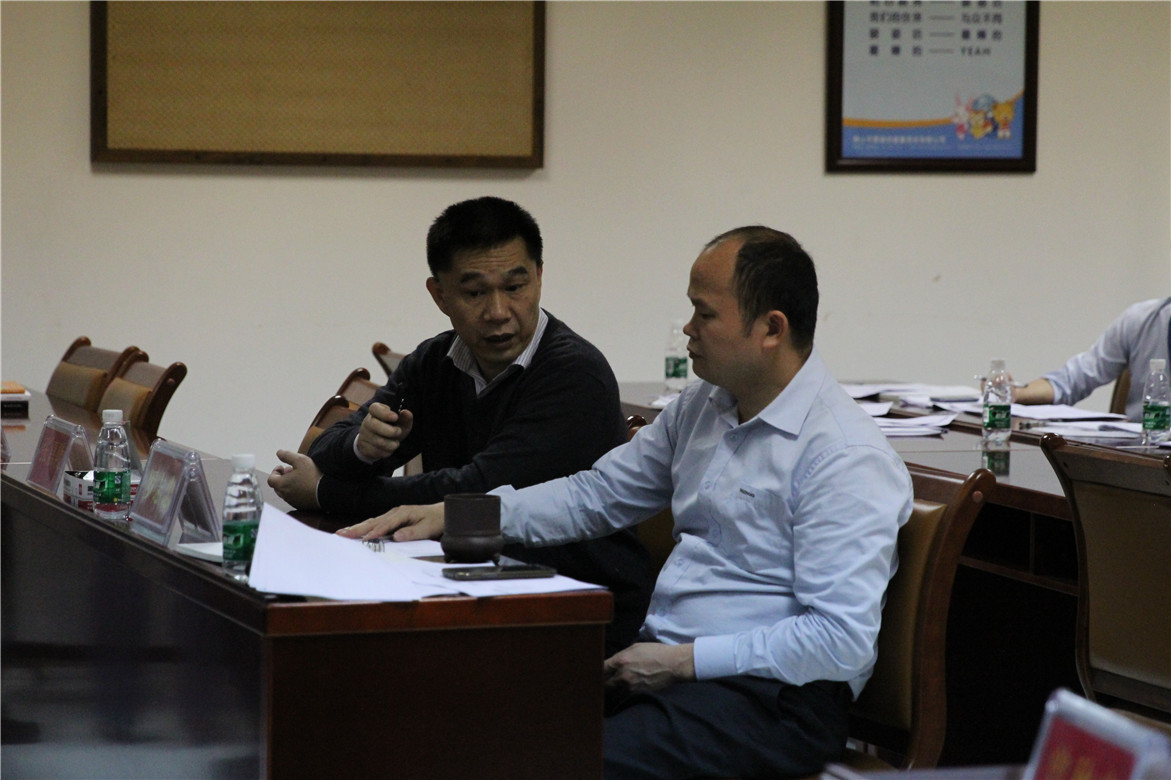  p>吴哲老师,1992年进入 a href="#" data-lemmaid="4193555">连锁