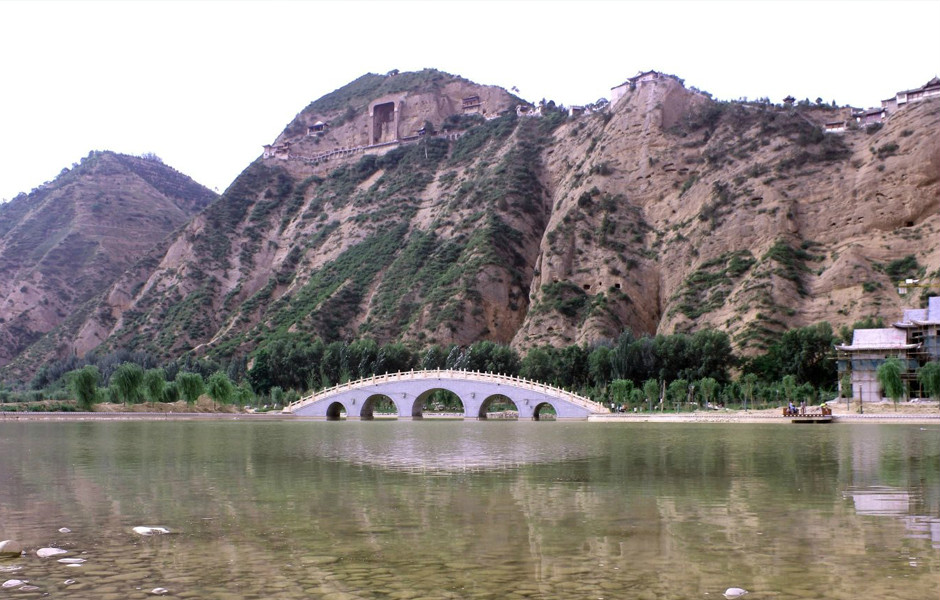 href="/item/甘谷/714530" data-lemmaid="714530">甘谷 /a>大像山