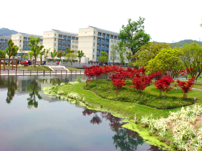 苏州科技大学