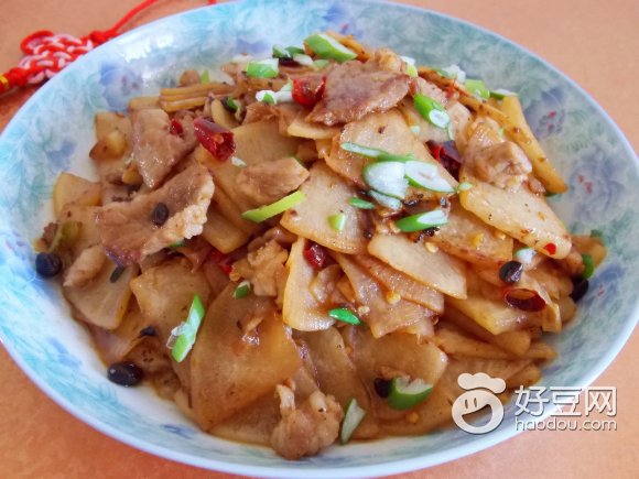 干锅萝卜肉片