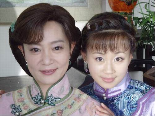  p>【电影内容介绍】 /p> p>让顾客投票选出他们最满意的售货员,这是