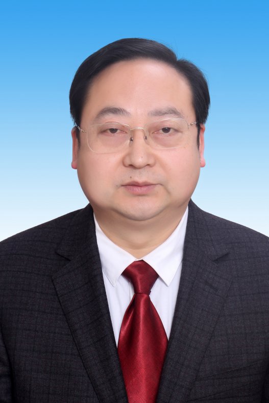  p>彭清江,男,汉族,1970年10月出生,四川平昌县人,1990年8月参加工作