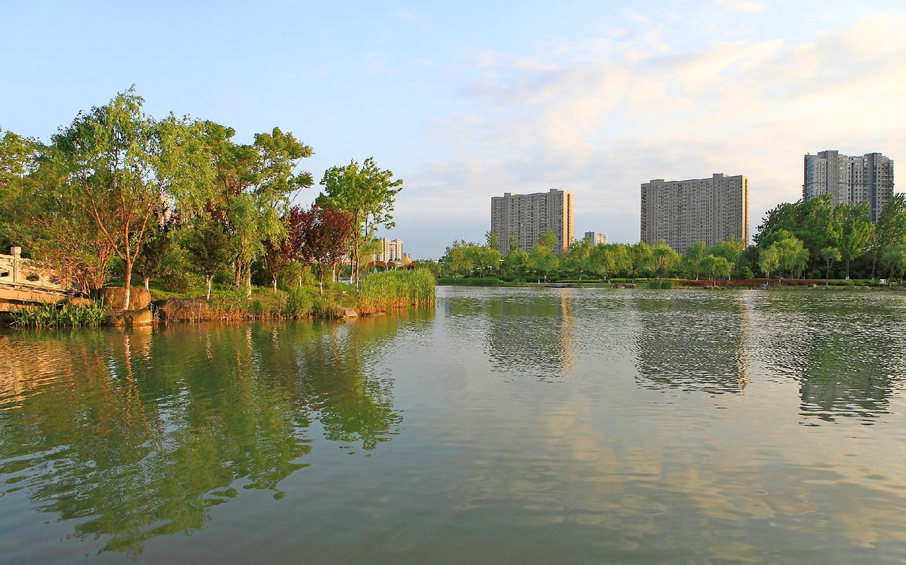  p> a href="#" data-lemmaid="5091932">串场河 /a>是贯穿盐城市区的