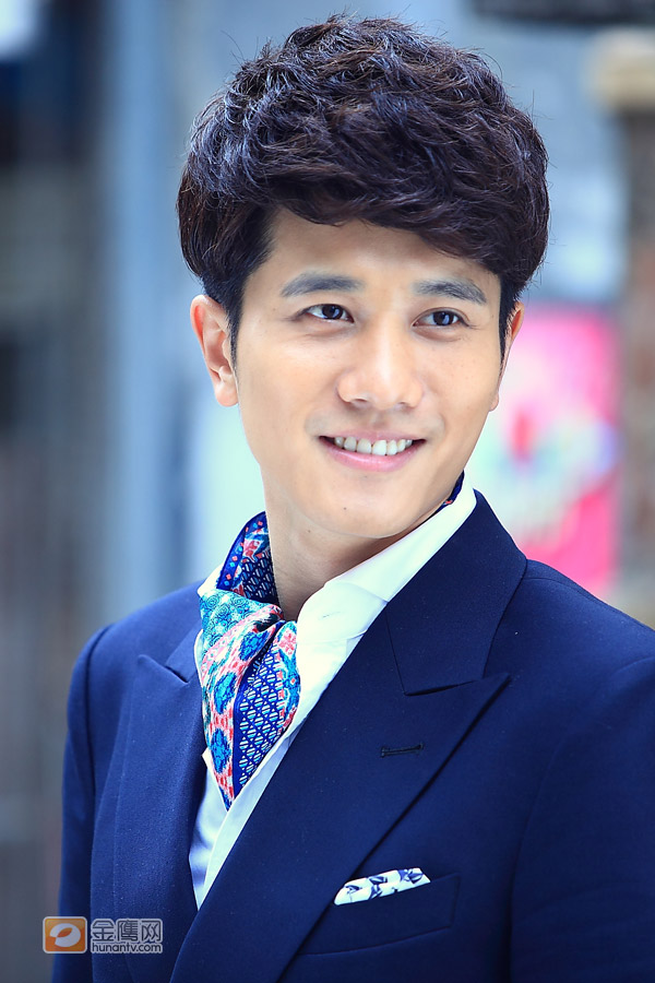 上部是《因为爱情有多美》,下部是《因为爱情有晴天》,是由中央电视台