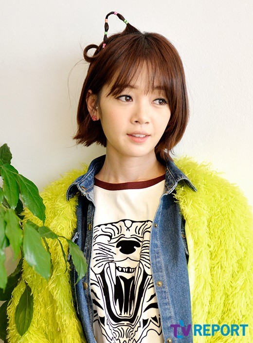  p>金甫美,1987年5月15日出生于韩国京畿道水原市,韩国影视女演员.