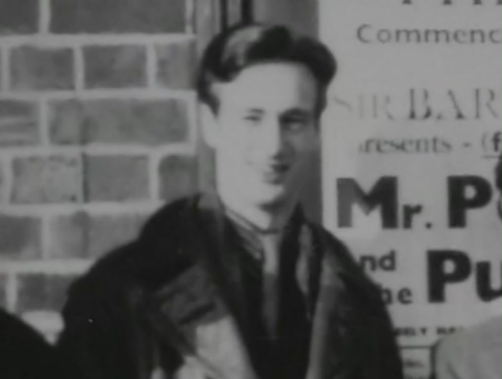 id="gnyum66dl1">保罗·爱丁顿( a target="_blank" href="/item/paul