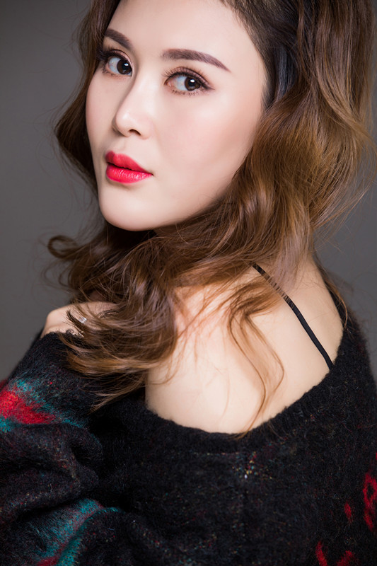 data-id="gnbu5camq4">张书瑶,1988年6月3日出生于陕西省榆林市米脂县