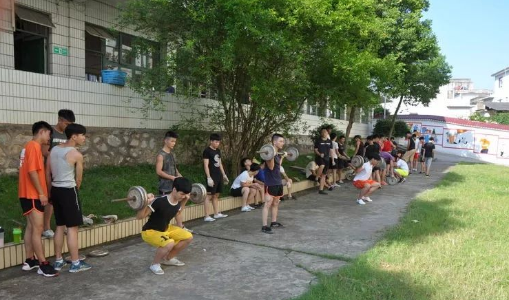 荔浦市第二中学