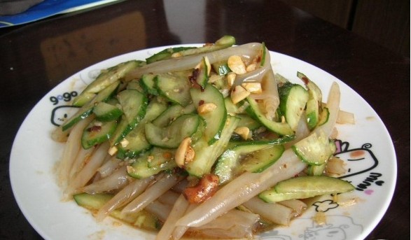 黄瓜拌粉皮