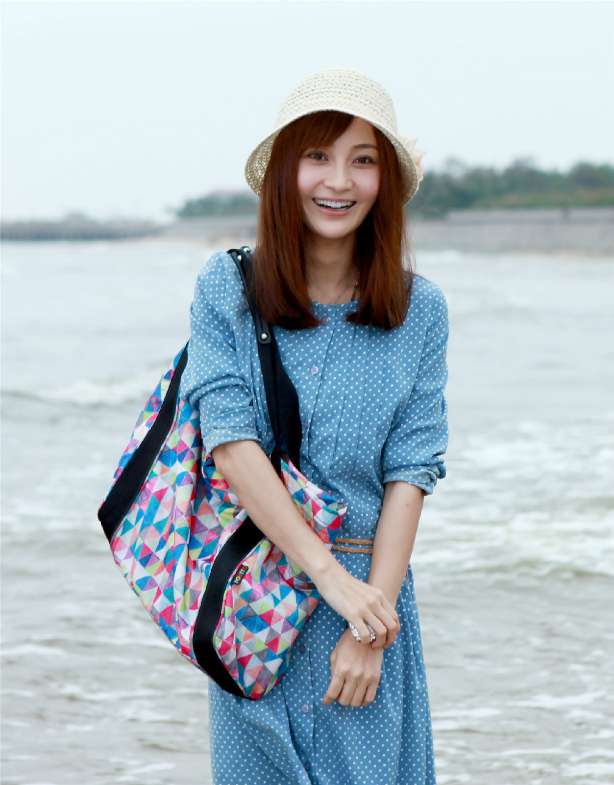  p>姚笛,1982年3月17日出生于浙江省嘉兴市桐乡市,中国内地影视女演员