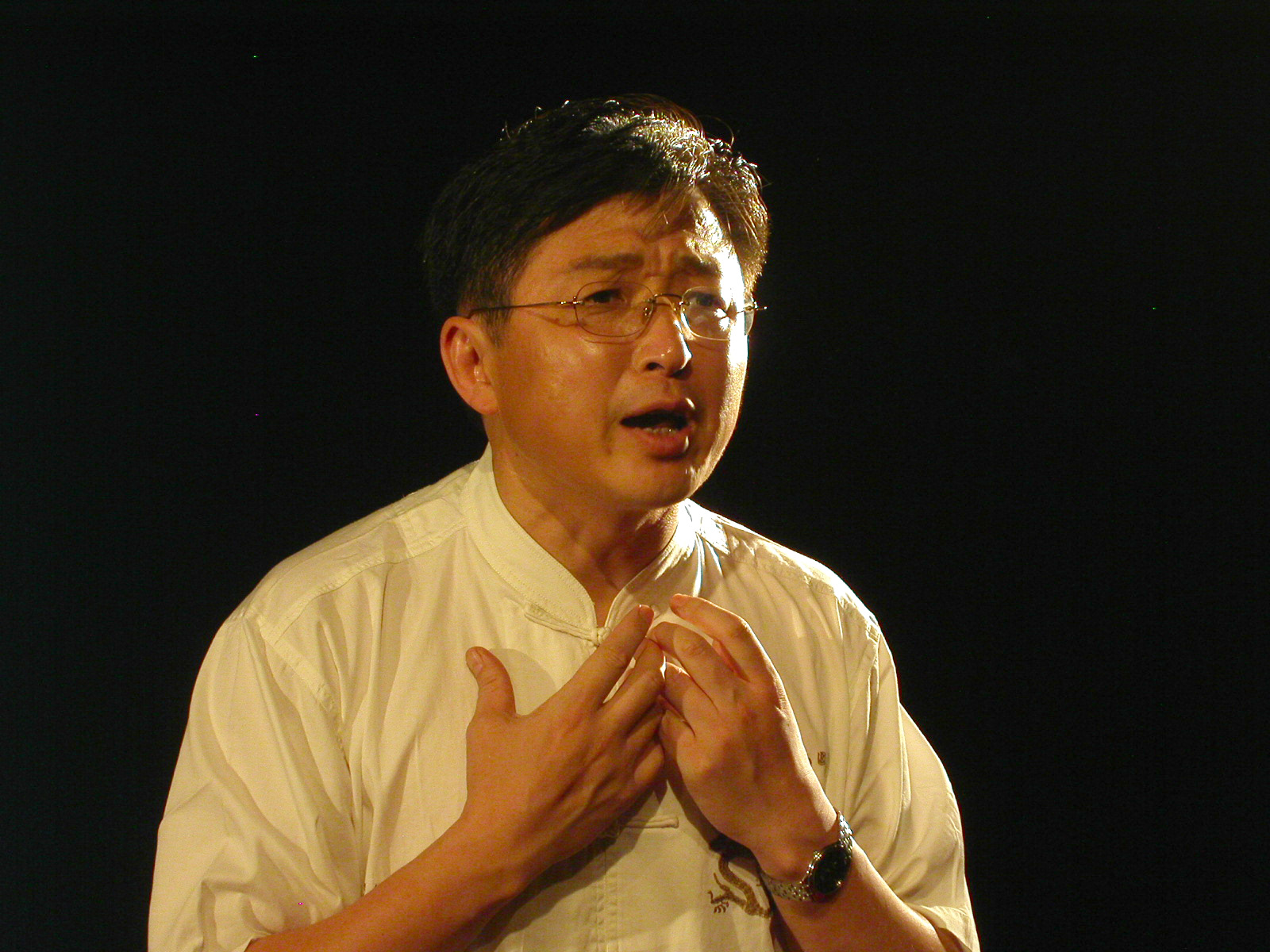 abfy5">谭希和,1959年4月10日出生于中国陕西省西安市,中国内地男演员