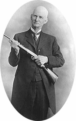  p>约翰·摩西·勃朗宁(英语:john moses browning,1855年1月23日