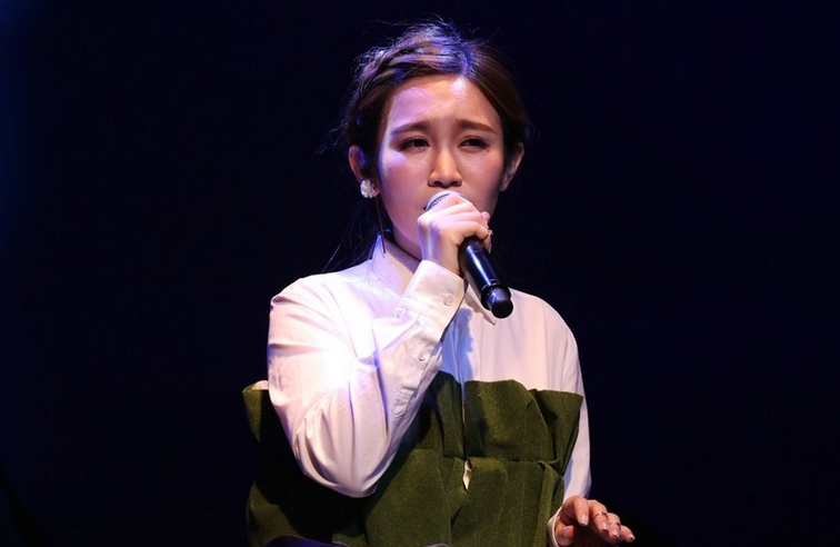  p>戴潆萱(萱萱),1989年7月30日出生于辽宁省沈阳市,中国内地流行女