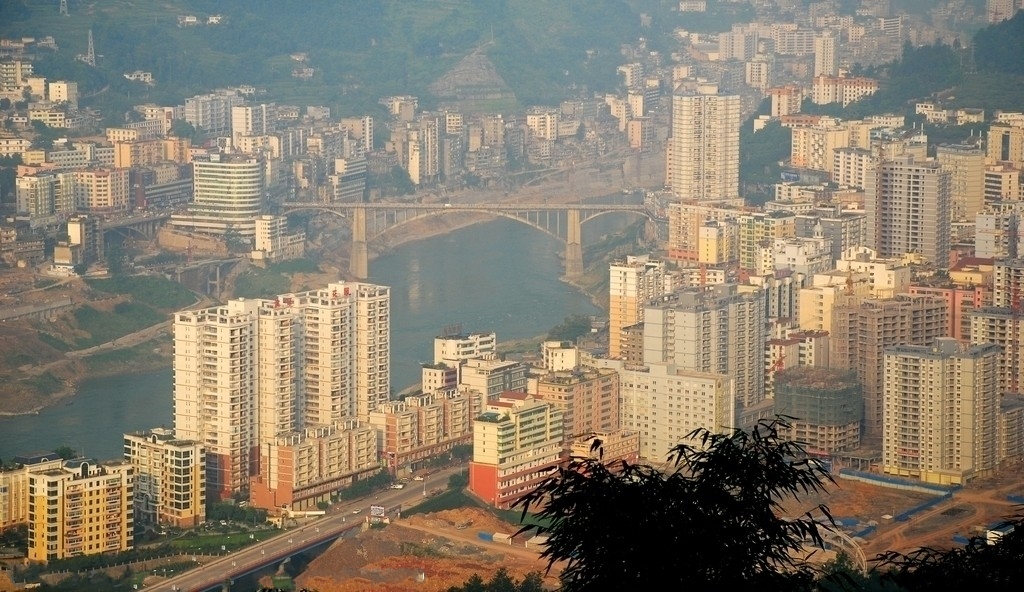  p>武隆区属重庆市辖区,位于 a target="_blank" href="/item/重庆市