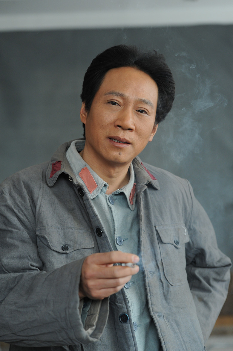 王晖,1964年出生,大陆实力派 a target="_blank" href="/item/男演员