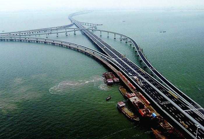  p>香港海底隧道,又名 a href="#">红磡 /a>(kàn)海底隧道(简称红隧