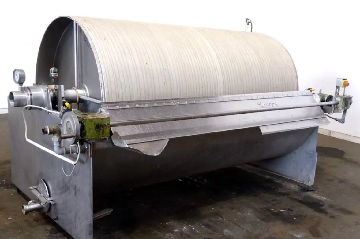 机是在普通 a target="_blank" href="/item/转鼓过滤机/15631862"