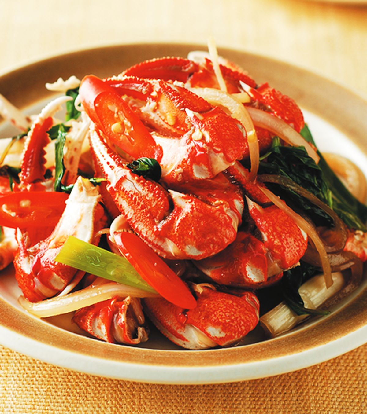  p data-id="gn798n1ed3">炒蟹脚是一道以蟹脚,辣椒,蒜,葱,姜等为主要