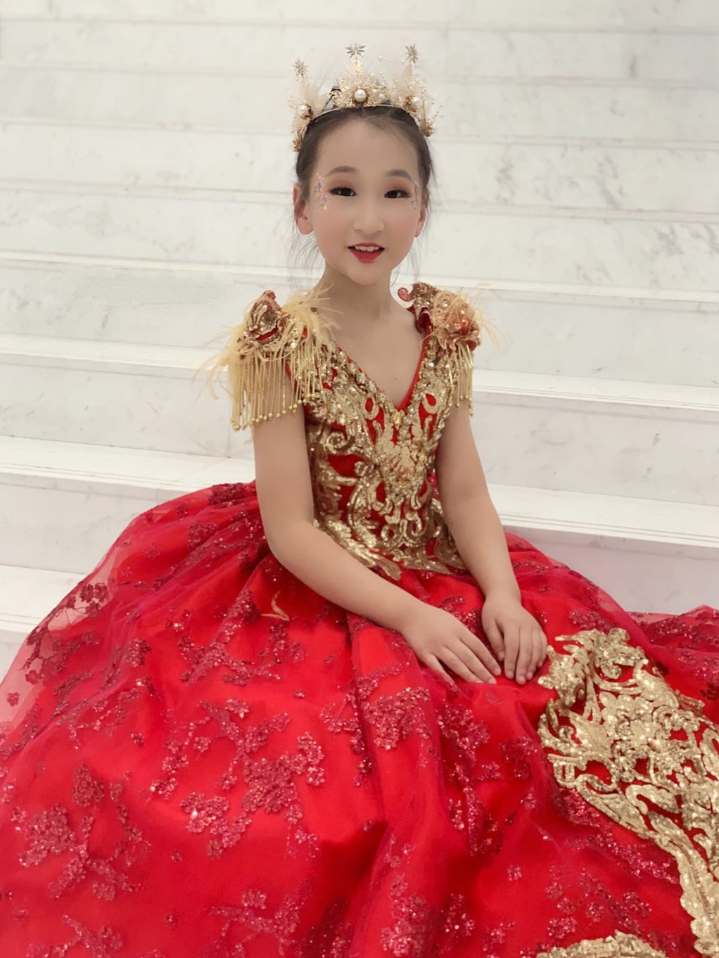  p>歌曲《最好朋友》是由张家祯演唱,阿赞作词,李子梁作曲的原创歌曲.