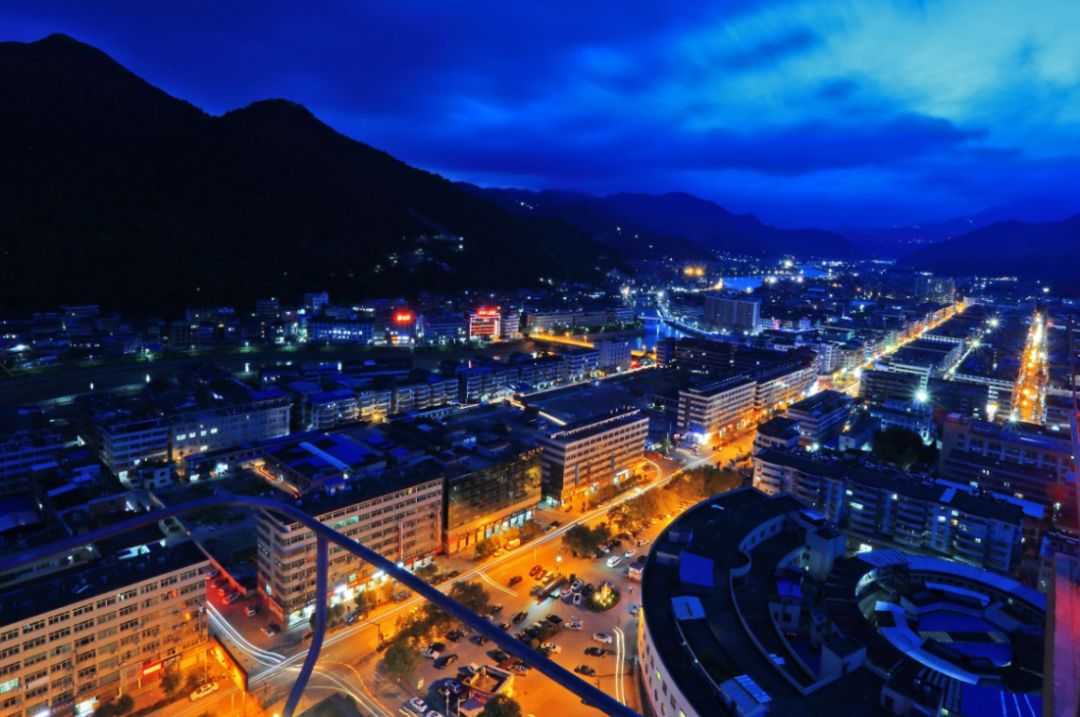  p data-id="sxwj2f52fhqu">桥头镇,隶属于山东省威海环翠区,地处威海