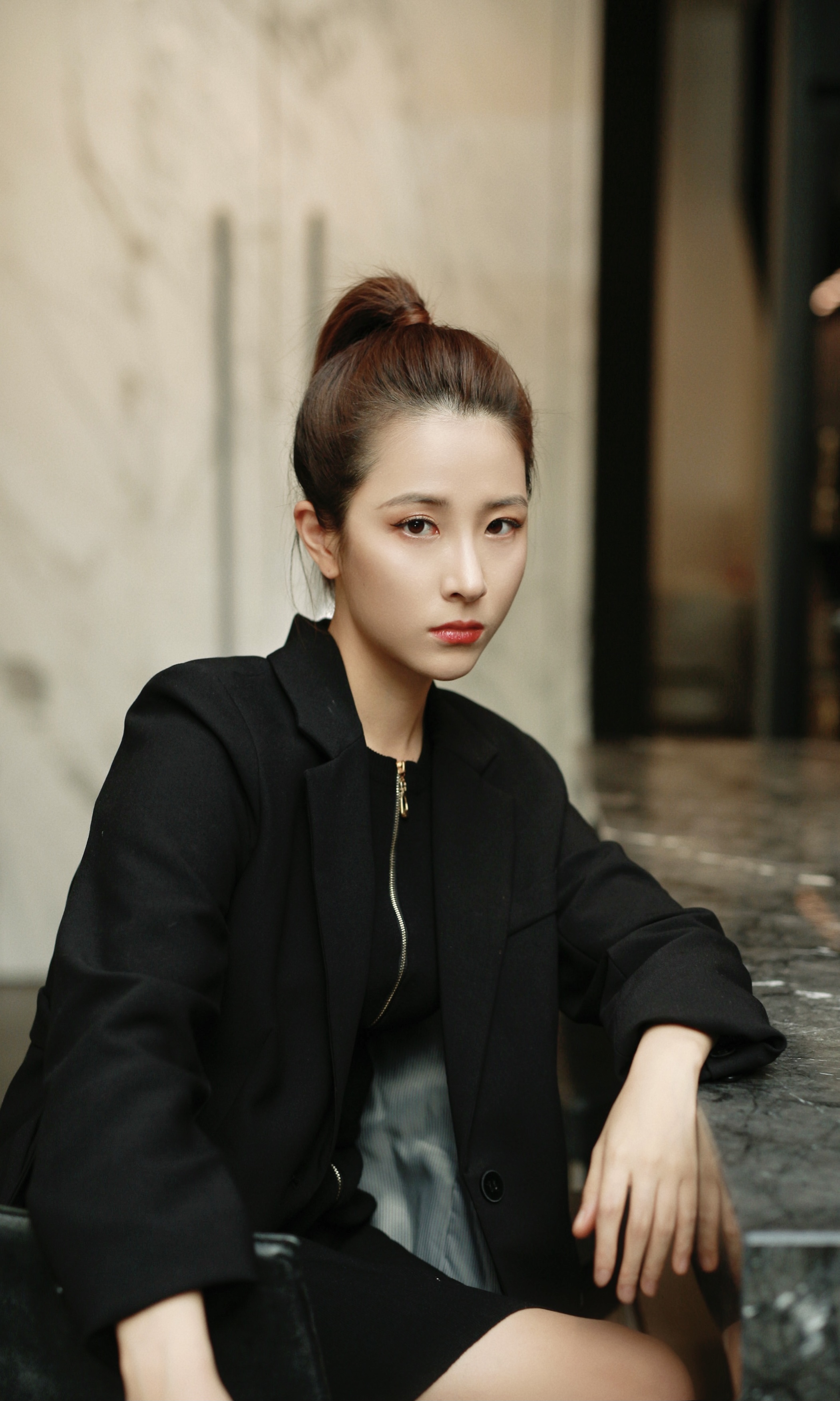 艺,1994年11月22日出生,毕业于北京现代音乐学院,中国内地影视女演员