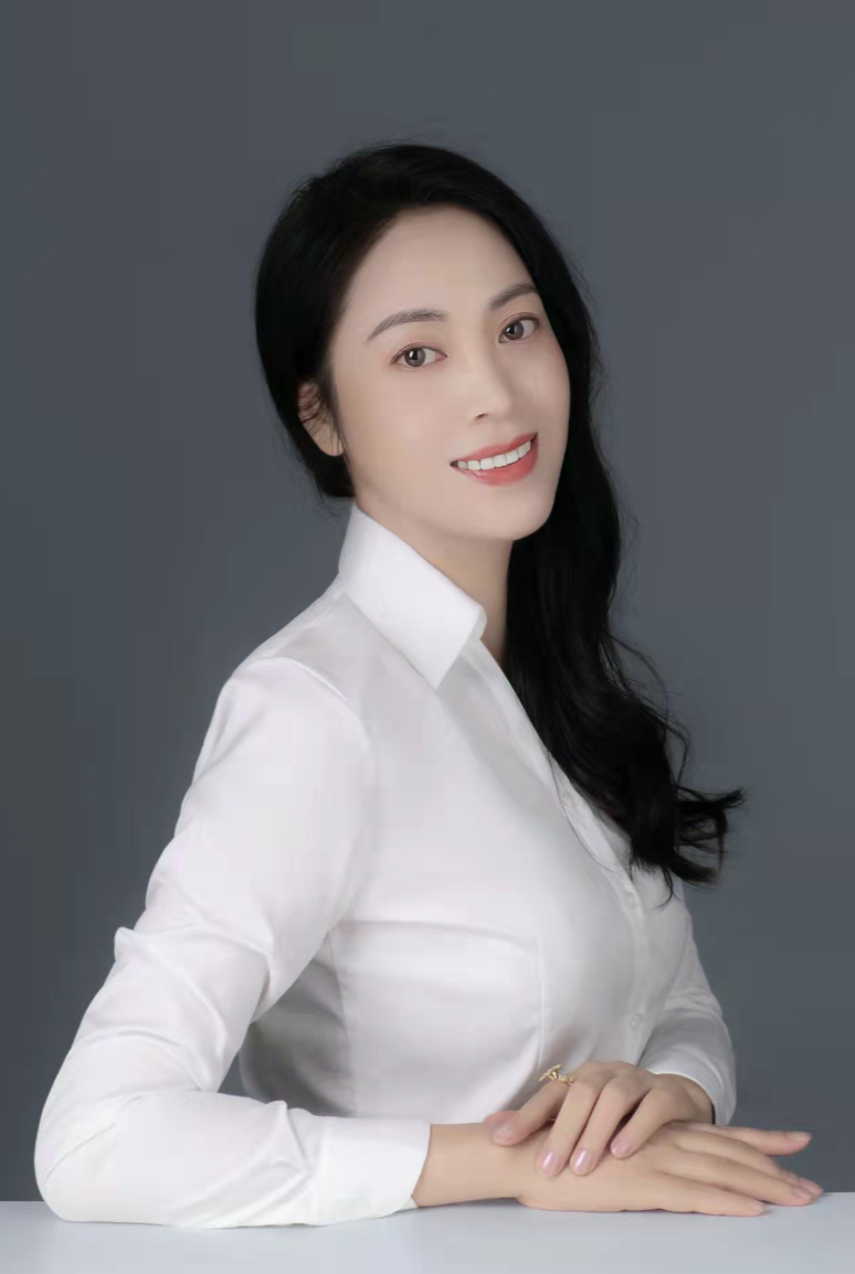  p data-id="gnrs1icbd0">周木杨( i>原名周媛媛 /i>),毕业于 a