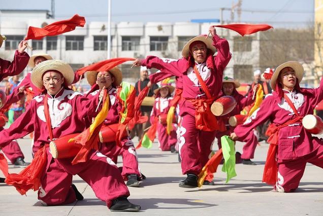 鼓舞(横山老腰鼓)